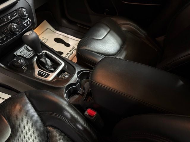 2017 Jeep Cherokee Overland