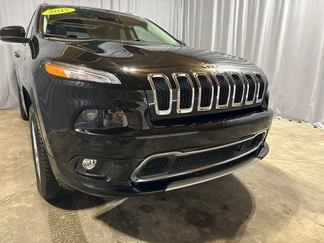 2017 Jeep Cherokee Overland