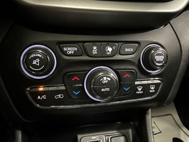 2017 Jeep Cherokee Overland