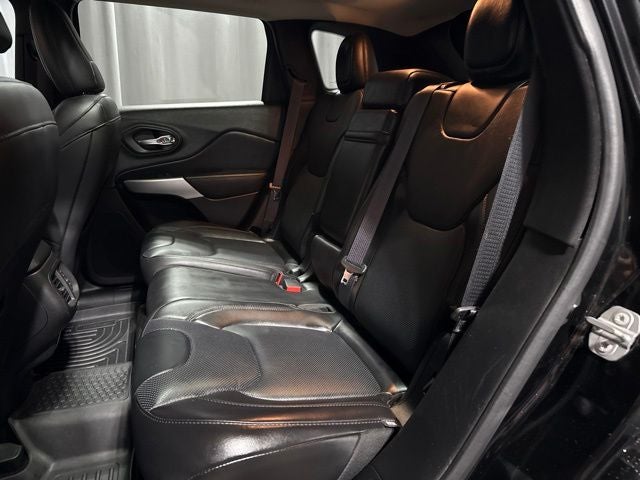 2017 Jeep Cherokee Overland
