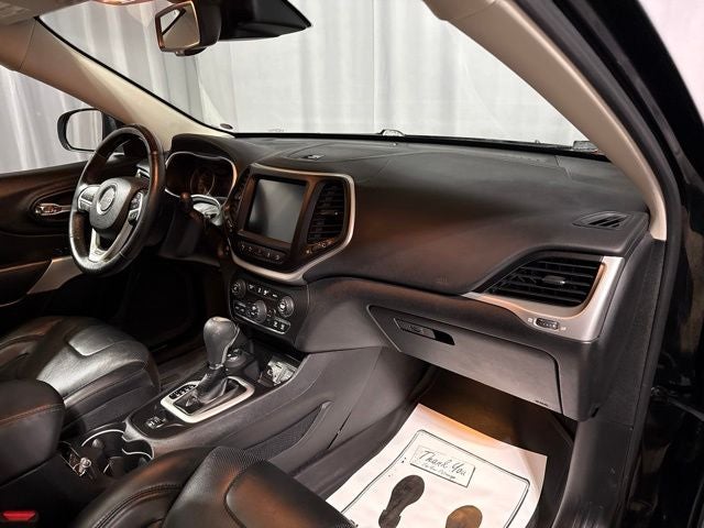 2017 Jeep Cherokee Overland