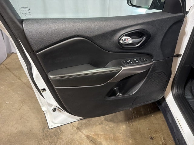 2021 Jeep Cherokee Latitude Lux 4X4