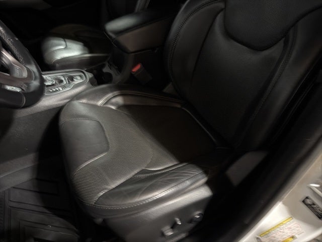 2021 Jeep Cherokee Latitude Lux 4X4