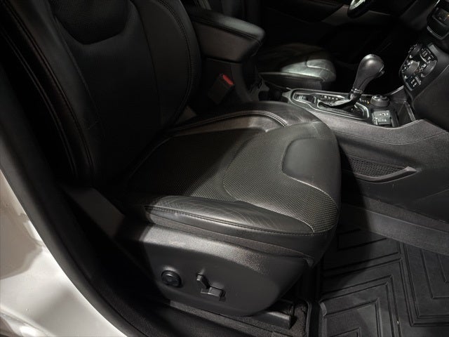 2021 Jeep Cherokee Latitude Lux 4X4