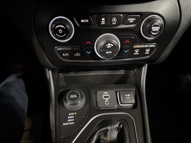 2021 Jeep Cherokee Latitude Lux 4X4