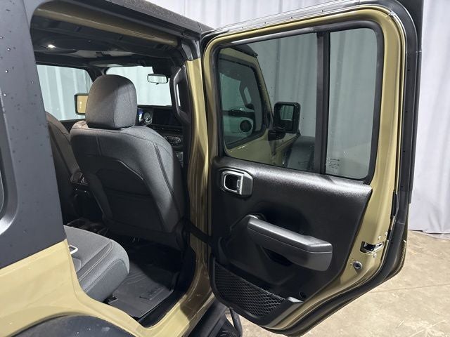 2025 Jeep Wrangler 4-Door Willys 4x4