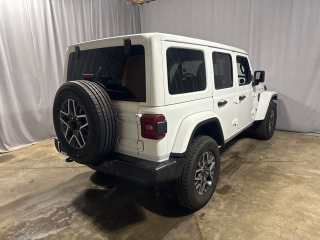 2025 Jeep Wrangler 4-Door Sahara 4x4