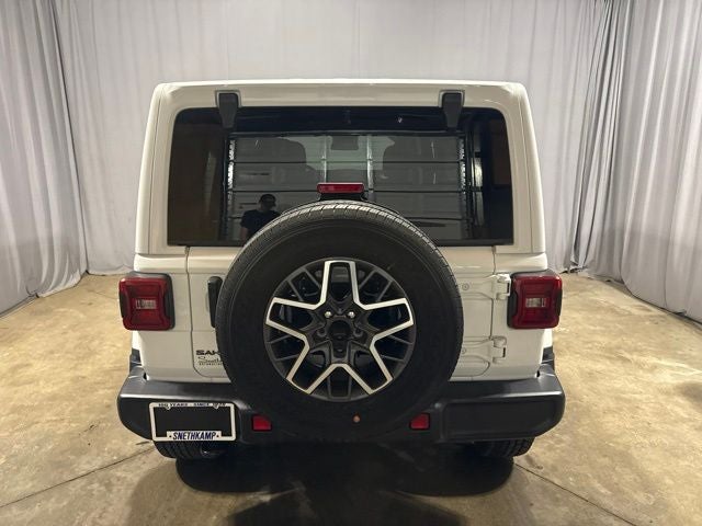 2025 Jeep Wrangler 4-Door Sahara 4x4
