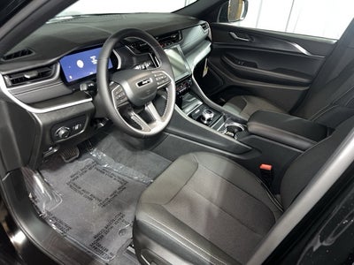 2025 Jeep Grand Cherokee GRAND CHEROKEE LAREDO X 4X4