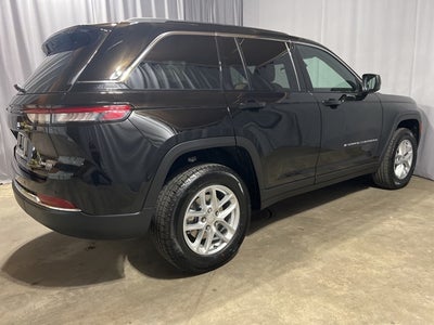 2025 Jeep Grand Cherokee GRAND CHEROKEE LAREDO X 4X4