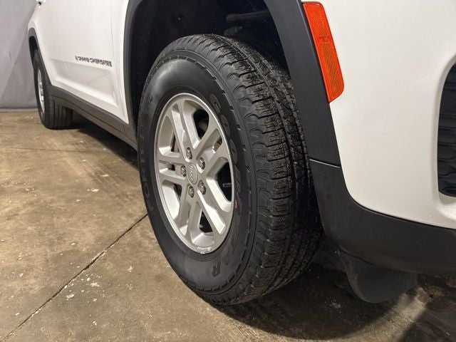 2025 Jeep Grand Cherokee Laredo 4x4