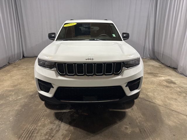 2025 Jeep Grand Cherokee Laredo 4x4