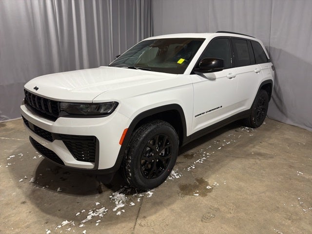 2026 Jeep Grand Cherokee GRAND CHEROKEE LAREDO ALTITUDE 4X4
