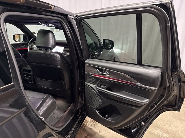 2023 Jeep Grand Cherokee Overland 4x4