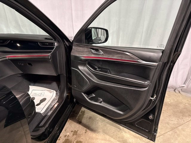 2023 Jeep Grand Cherokee Overland 4x4