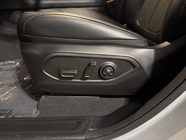 2025 Jeep Grand Cherokee GRAND CHEROKEE L ALTITUDE 4X4