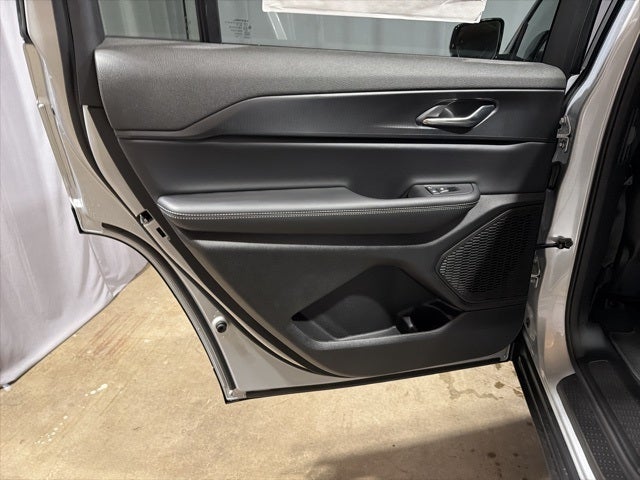 2025 Jeep Grand Cherokee GRAND CHEROKEE L ALTITUDE 4X4