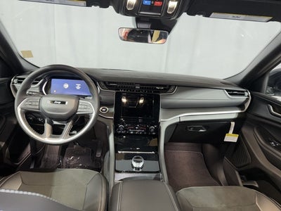 2025 Jeep Grand Cherokee GRAND CHEROKEE L ALTITUDE 4X4