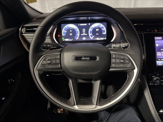 2025 Jeep Grand Cherokee GRAND CHEROKEE L ALTITUDE 4X4