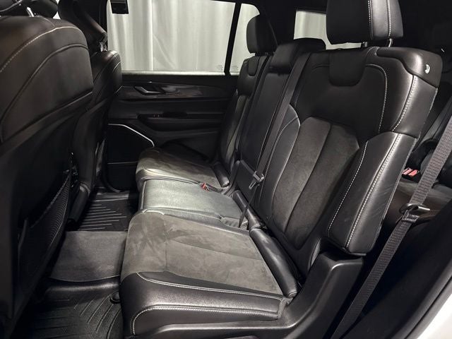 2022 Jeep Grand Cherokee L Altitude 4x4