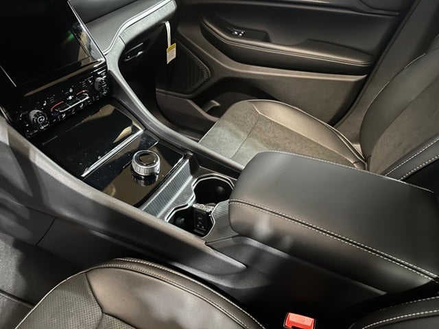 2024 Jeep Grand Cherokee GRAND CHEROKEE L ALTITUDE 4X4