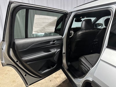 2024 Jeep Grand Cherokee GRAND CHEROKEE L ALTITUDE 4X4