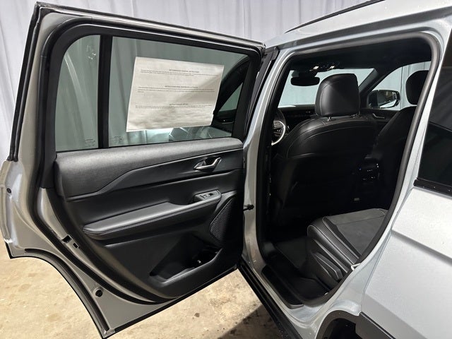 2024 Jeep Grand Cherokee GRAND CHEROKEE L ALTITUDE 4X4