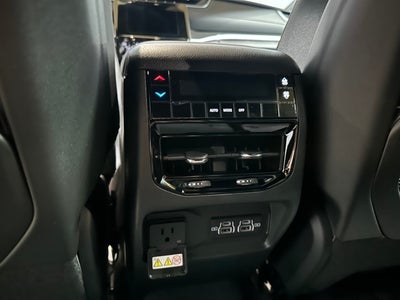 2024 Jeep Grand Cherokee GRAND CHEROKEE L ALTITUDE 4X4