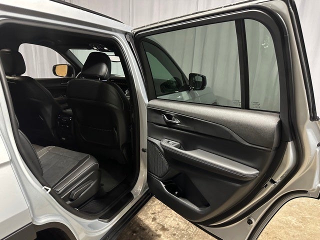 2024 Jeep Grand Cherokee GRAND CHEROKEE L ALTITUDE 4X4