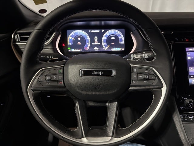 2025 Jeep Grand Cherokee GRAND CHEROKEE L ALTITUDE 4X4