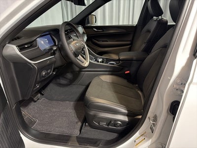 2025 Jeep Grand Cherokee GRAND CHEROKEE L ALTITUDE 4X4