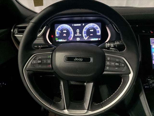 2025 Jeep Grand Cherokee GRAND CHEROKEE L ALTITUDE 4X4