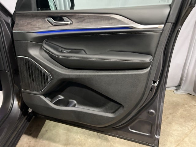 2025 Jeep Grand Cherokee GRAND CHEROKEE L OVERLAND 4X4