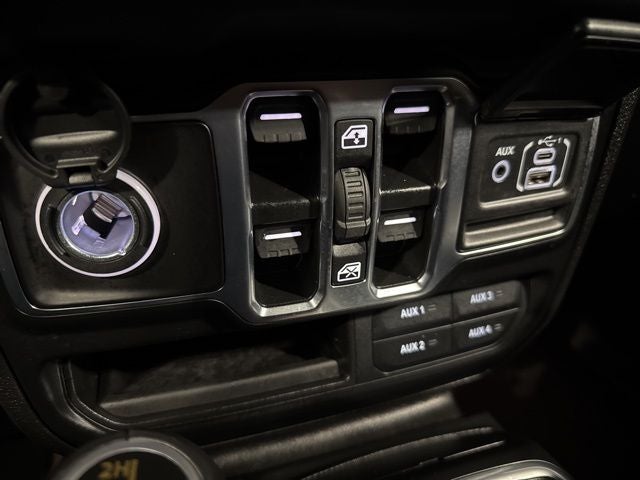 2025 Jeep Gladiator High Tide