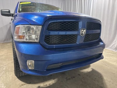 2017 RAM 1500 Express Crew Cab 4x4 5'7' Box