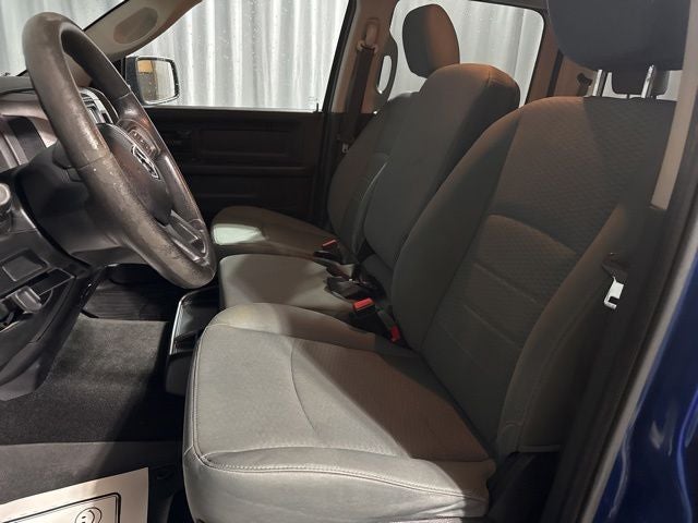 2017 RAM 1500 Express Crew Cab 4x4 5'7' Box
