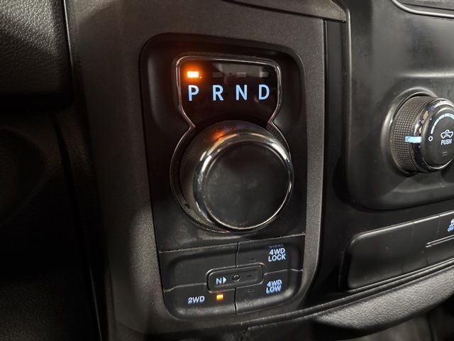 2017 RAM 1500 Express Crew Cab 4x4 5'7' Box