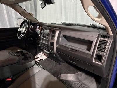 2017 RAM 1500 Express Crew Cab 4x4 5'7' Box