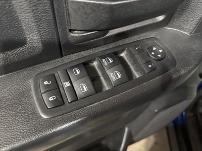 2017 RAM 1500 Express Crew Cab 4x4 5'7' Box