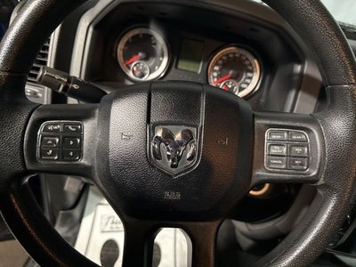 2017 RAM 1500 Express Crew Cab 4x4 5'7' Box