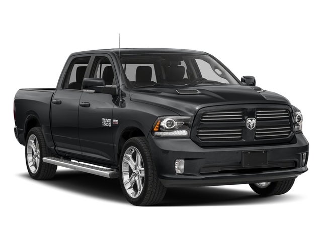 2017 RAM 1500 Night Crew Cab 4x4 5'7' Box