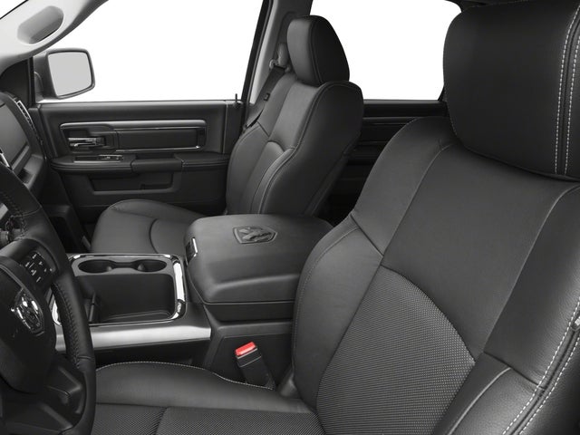 2017 RAM 1500 Night Crew Cab 4x4 5'7' Box