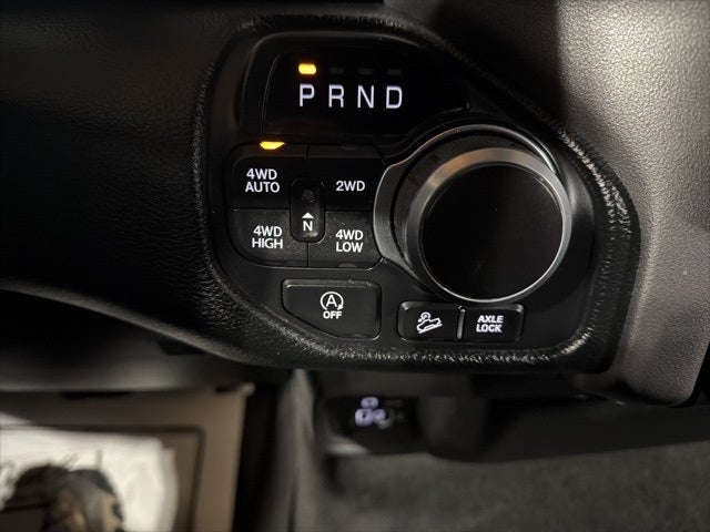 2021 RAM 1500 Big Horn Quad Cab 4x4 6'4' Box