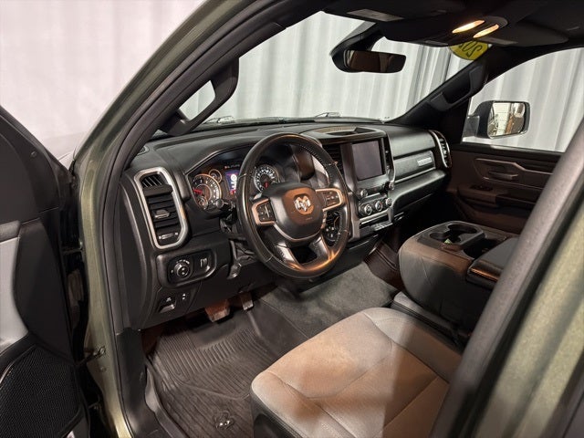 2021 RAM 1500 Big Horn Quad Cab 4x4 6'4' Box