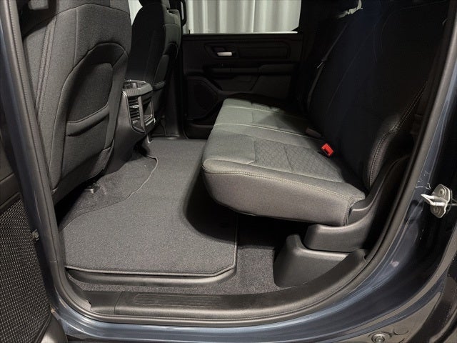 2025 RAM 1500 Tradesman Crew Cab 4x4 5'7' Box