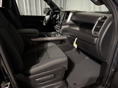 2025 RAM 1500 Tradesman Crew Cab 4x4 5'7' Box