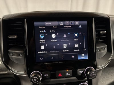 2025 RAM 1500 Tradesman Crew Cab 4x4 5'7' Box