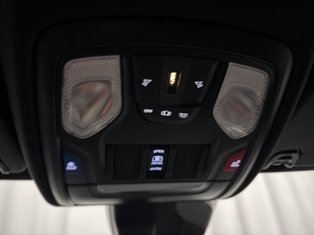 2025 RAM 1500 Tradesman Crew Cab 4x4 5'7' Box