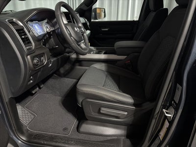 2025 RAM 1500 Tradesman Crew Cab 4x4 5'7' Box