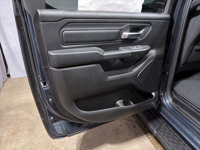 2025 RAM 1500 Tradesman Crew Cab 4x4 5'7' Box